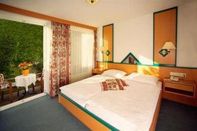 фото отеля Strandhotel Alte Donau