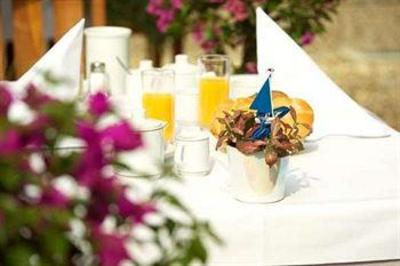 фото отеля Strandhotel Alte Donau