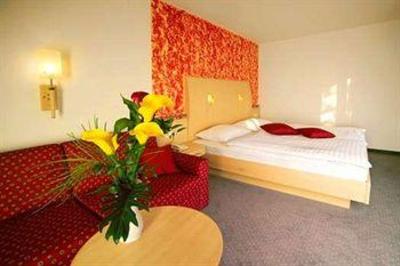 фото отеля Strandhotel Alte Donau