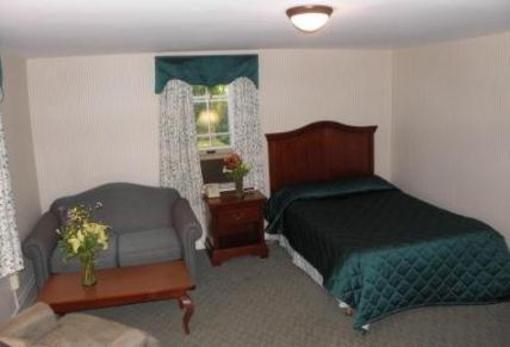 фото отеля Storybook Inn & Suites
