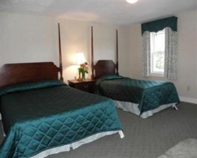 фото отеля Storybook Inn & Suites