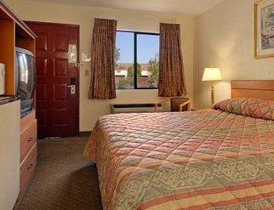 фото отеля Travelodge Sacramento Rancho Cordova