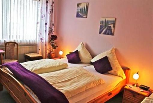 фото отеля Land-Gut-Hotel Gasthof Waldschanke