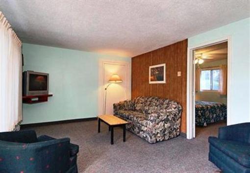 фото отеля Chinook & Oasis Motel