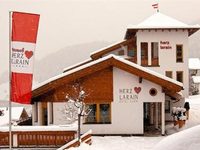 Hotel Herz Larain Fiss