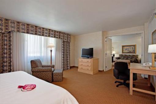 фото отеля Crowne Plaza Los Angeles - Commerce Casino