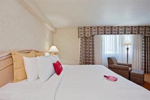 фото отеля Crowne Plaza Los Angeles - Commerce Casino