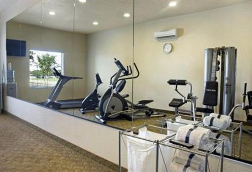 фото отеля Baymont Inn & Suites Pearsall