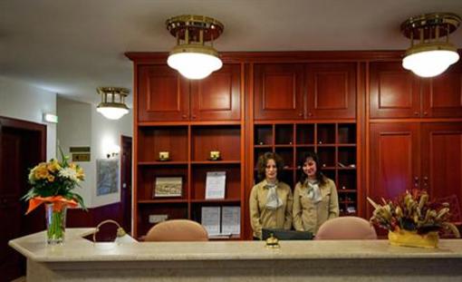 фото отеля Szarvaskut Hotel