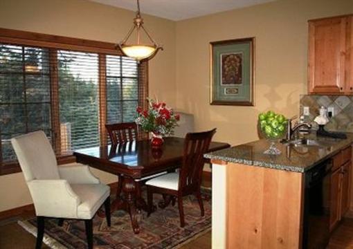 фото отеля Valet Vacation Rentals at Tamarack Resort