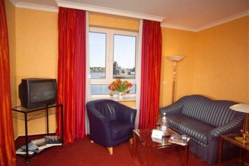 фото отеля Hotel Am Elbufer