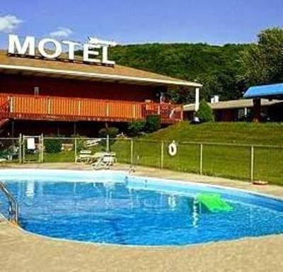 фото отеля Parkway Inn Vestal