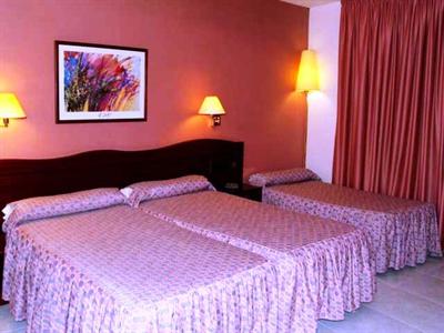 фото отеля Hotel Plaza Sant Feliu de Guixols