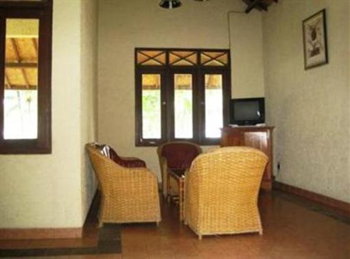 фото отеля Anyer Cottage