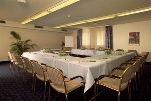 фото отеля Ramada Lampertheim Hotel
