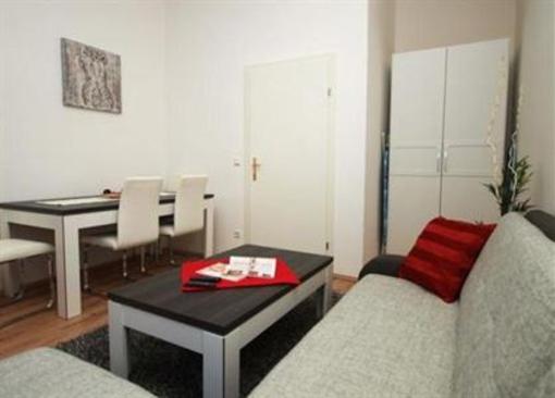 фото отеля Vienna Star Apartments Ruedengasse