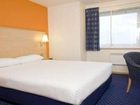 фото отеля Travelodge Chessington Tolworth