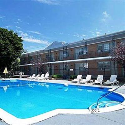 фото отеля Budget Host Inn Riverhead