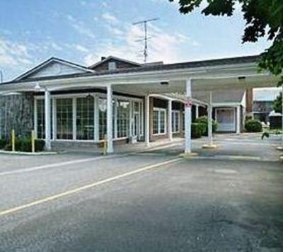 фото отеля Budget Host Inn Riverhead