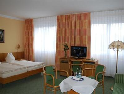 фото отеля Horizont Hotel Neubrandenburg