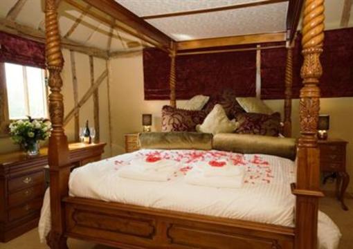фото отеля Frasers Hotel Ashford