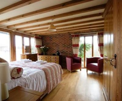 фото отеля Frasers Hotel Ashford