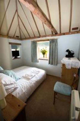 фото отеля Frasers Hotel Ashford