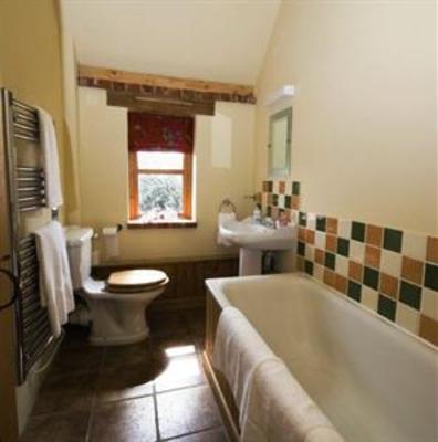 фото отеля Frasers Hotel Ashford