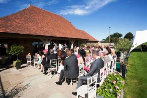 фото отеля Frasers Hotel Ashford