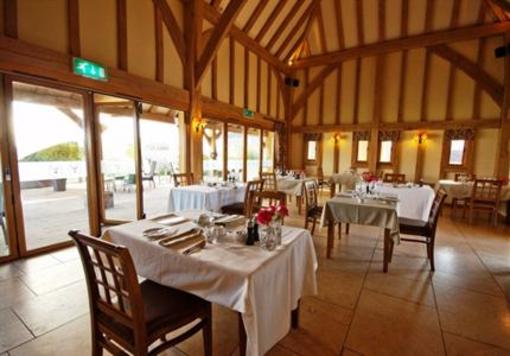фото отеля Frasers Hotel Ashford