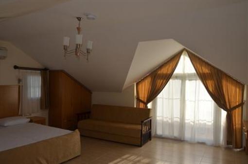 фото отеля Hotel Dalos