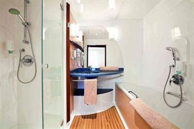 фото отеля Suite Novotel Calais Coquelles Tunnel sous La Manche