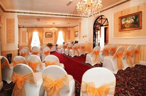 фото отеля Grand St Leger Hotel