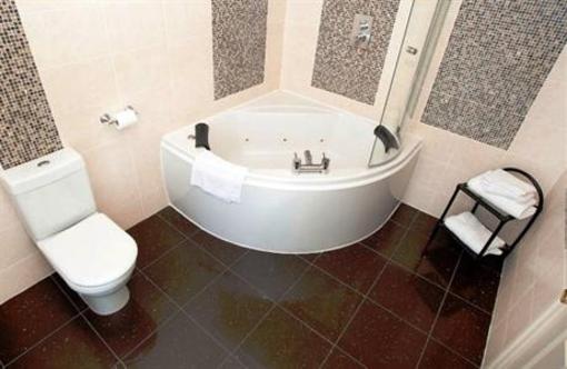 фото отеля Grand St Leger Hotel