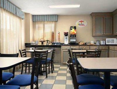 фото отеля Super 8 Hattiesburg South