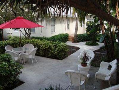 фото отеля The Pershing Suites West Palm Beach