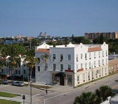 фото отеля The Pershing Suites West Palm Beach