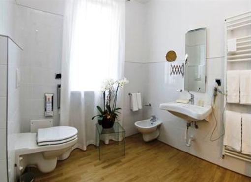 фото отеля Locanda Aria di Langa