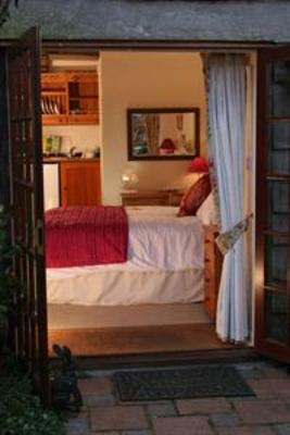 фото отеля Beech Cottage Bed & Breakfast Milton Keynes
