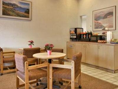 фото отеля Super 8 Corvallis
