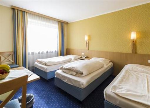 фото отеля Hotel Jagerhof Garching bei Munchen