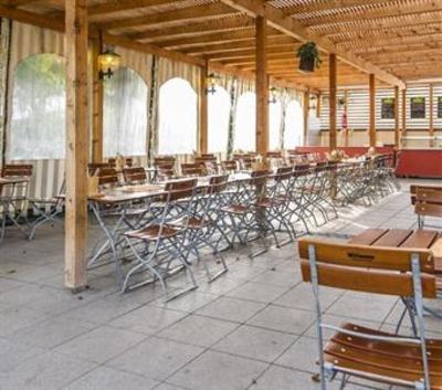 фото отеля Hotel Jagerhof Garching bei Munchen
