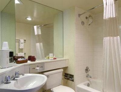 фото отеля Ramada Inn Commerce