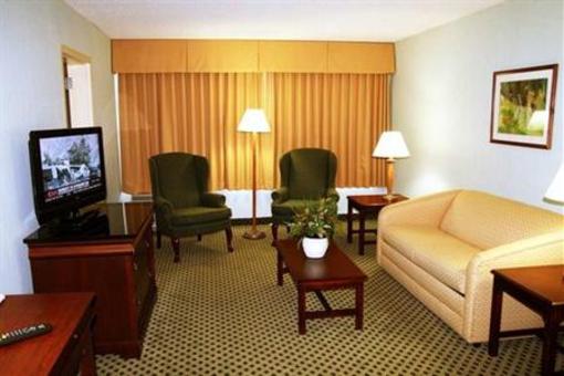 фото отеля Hampton Inn Roanoke Airport