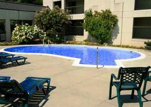 фото отеля Hampton Inn Roanoke Airport