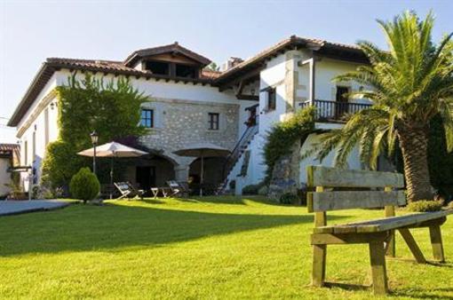 фото отеля Hotel La Casona De Suesa Ribamontán al Mar