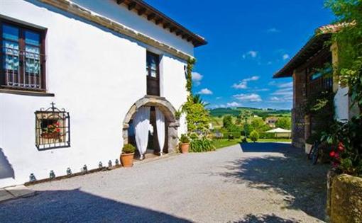 фото отеля Hotel La Casona De Suesa Ribamontán al Mar