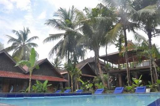 фото отеля Astuti Gallery Homestay