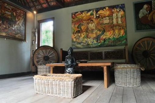 фото отеля Astuti Gallery Homestay