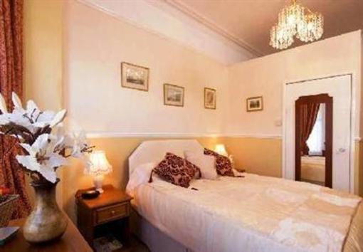 фото отеля Sea Breeze House